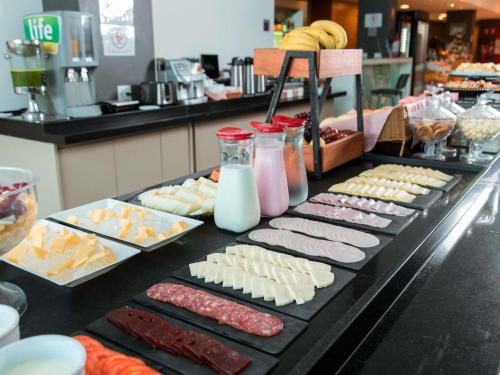 Jídlo v hotelu nebo okolí