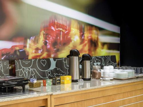 Příslušenství pro přípravu čaje a kávy v ubytování ibis Barretos
