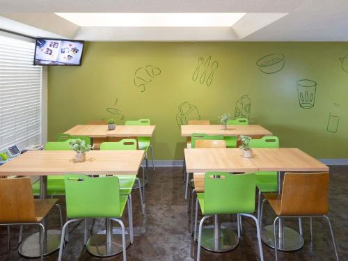 TV a/nebo společenská místnost v ubytování ibis Budget - Newcastle