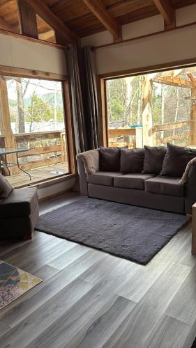 Istumisnurk majutusasutuses cabañas refugio quillaileo