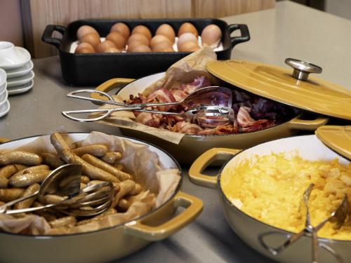 Jídlo v hotelu nebo okolí