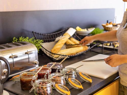 Φαγητό σε αυτό το ξενοδοχείο ή κάπου εκεί κοντά