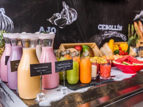 Jídlo v hotelu nebo okolí