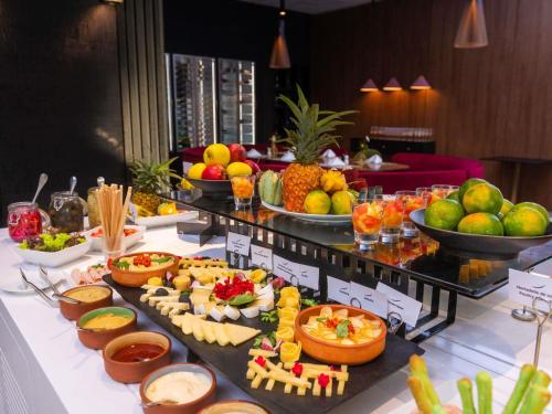 Jídlo v hotelu nebo okolí