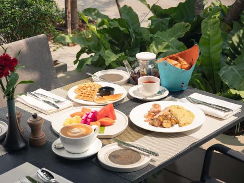 Jídlo v hotelu nebo okolí