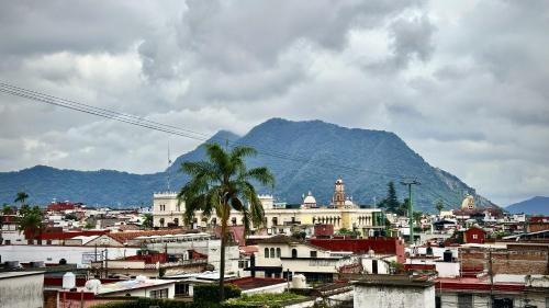 Üldine mäevaade või majutusasutusest DCalli Next to the Alameda, terrace and confort pildistatud vaade