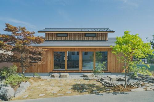 Bygningen som villaen ligger i