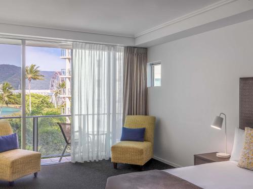 Un lugar para sentarse en Mantra Trilogy