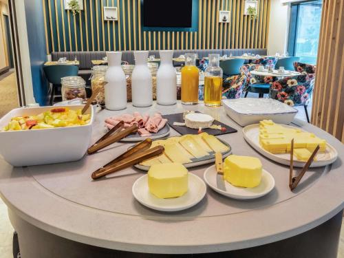 Comida en o cerca de este hotel