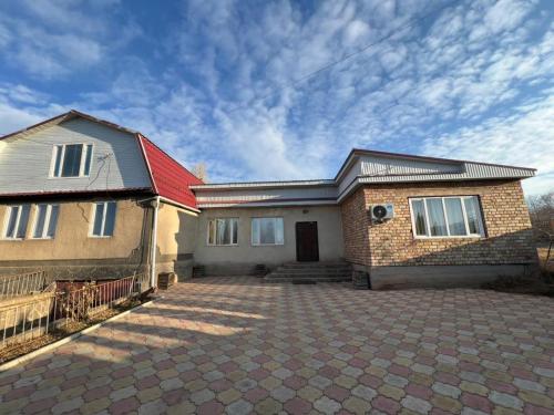 Το κτήριο όπου στεγάζεται  ο ξενώνας