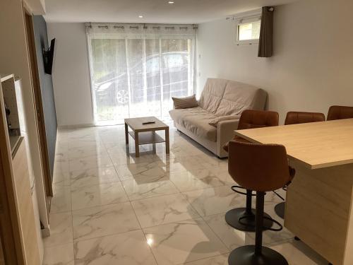 Independent apartment for 4 people in house