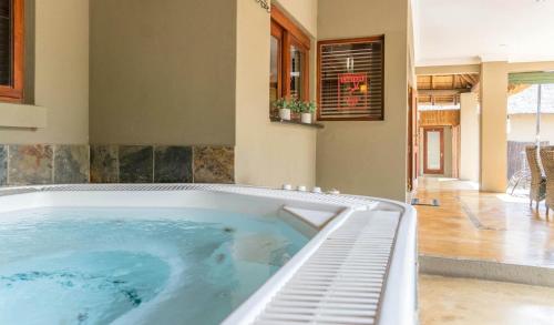 Φωτογραφία από το άλμπουμ του Zebula Golf Estate & Spa Executive Holiday Homes σε Mabula