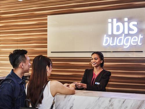 ibis budget Singapore Crystal