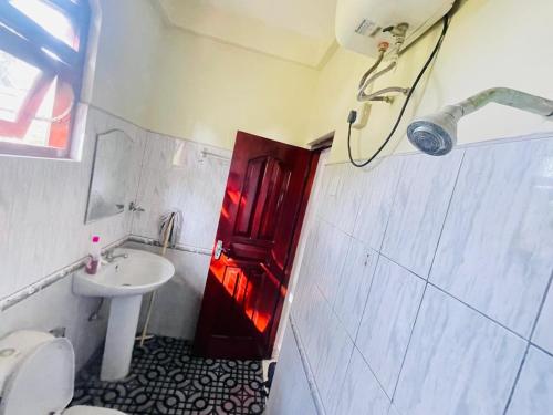 Ένα μπάνιο στο Sunshine villa
