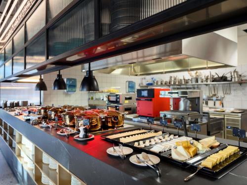 Jídlo v hotelu nebo okolí