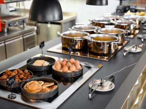 Jídlo v hotelu nebo okolí