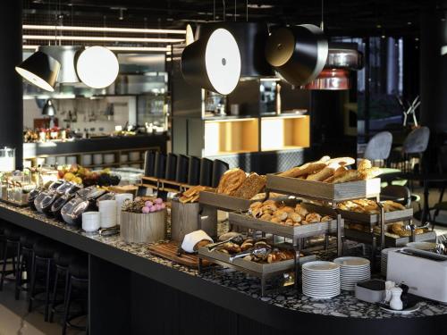 Toit hotelli aladel või selle läheduses