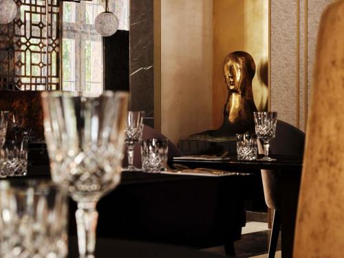 The Crown Krakow Center - Handwritten Collection ACCOR — Restaurant/places to eat