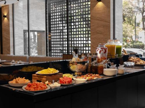 Mad på hotellet eller i nærheden