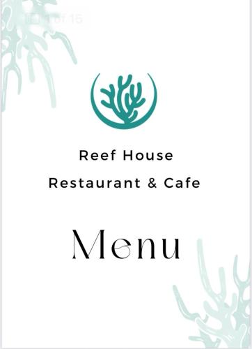 ein Logo für ein Restaurant und Café in einem Erholungshaus in der Unterkunft Reef House in Marsa Alam City