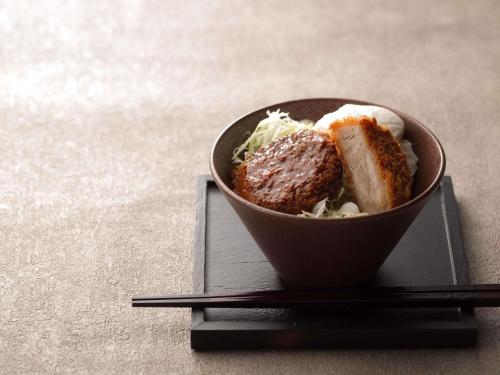 Mad på hotellet eller i nærheden