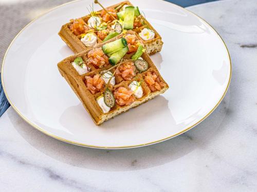 Mad på resortet eller i nærheden