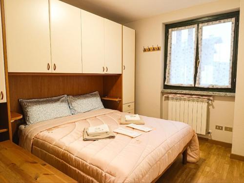 Postel nebo postele na pokoji v ubytování 3 Min Walk To Slopes - Mountains & Comfort