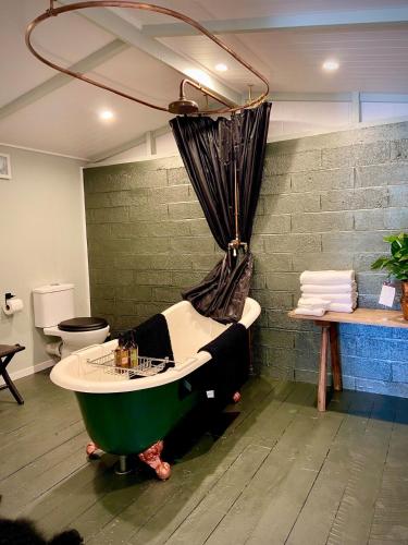 Ένα μπάνιο στο The Bothy on York Street