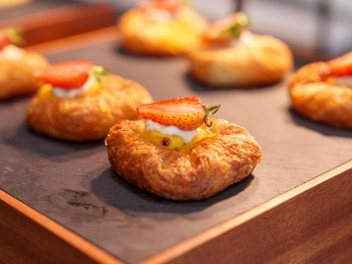 Jídlo v hotelu nebo okolí