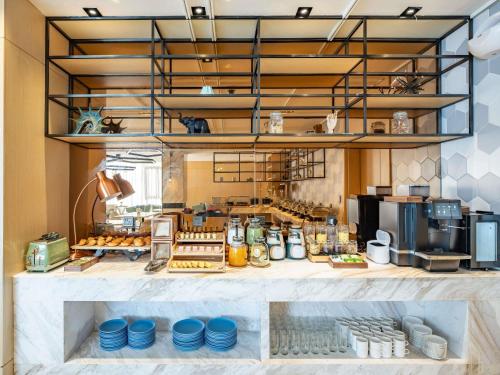 Jídlo v hotelu nebo okolí