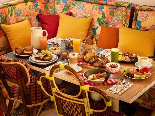 Еда / где поесть недалеко от отеля