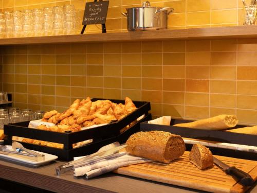 Jídlo v hotelu nebo okolí