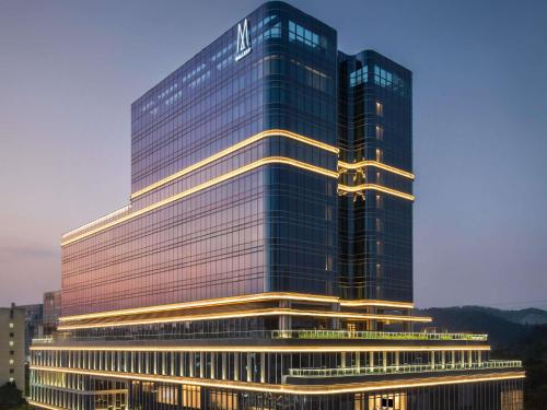 Tòa nhà nơi khách sạn tọa lạc