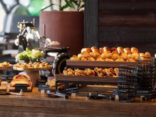 Jídlo v hotelu nebo okolí