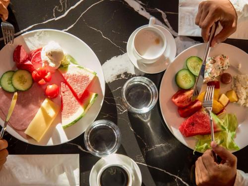 Jídlo v hotelu nebo okolí