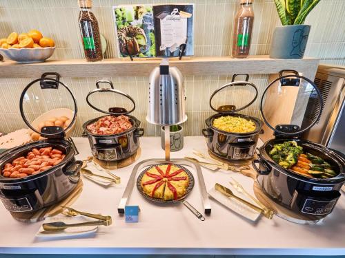 Jídlo v hotelu nebo okolí