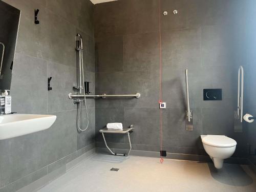 Un baño de ibis Madrid Norte Las Tablas