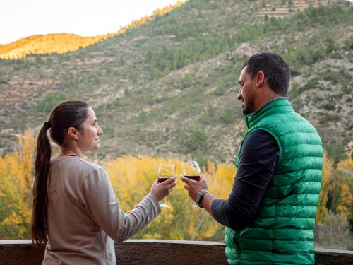 Fotografie z fotogalerie ubytování Casa de montaña en Casas Bajas con chimenea barbacoa y vistas al valle v destinaci Casas Bajas