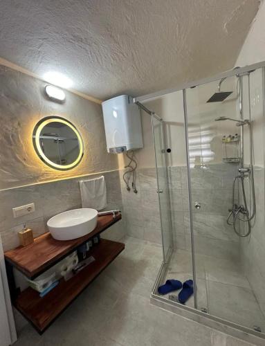 Ένα μπάνιο στο Mihre Konağı