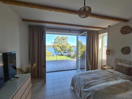 Ένα ή περισσότερα κρεβάτια σε δωμάτιο στο Monteurzimmer 5