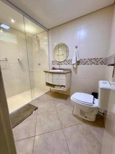 Ένα μπάνιο στο Casa com Piscina