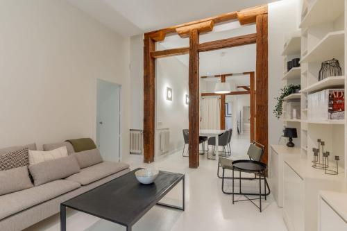Spacious modern-3Bedrooms 2Bathrooms-Plaza Mayor
