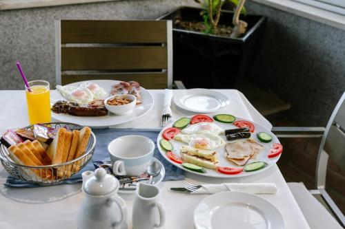 Φαγητό σε αυτό το ξενοδοχείο διαμερισμάτων ή κάπου εκεί κοντά