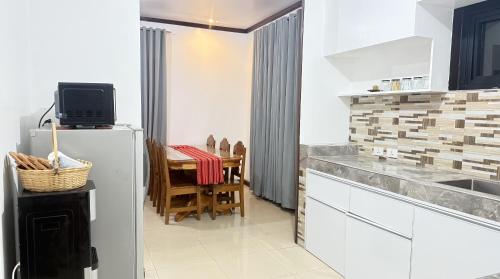 Η κουζίνα ή μικρή κουζίνα στο Ba-ey Khadpay