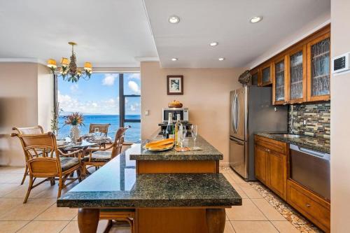صورة لـ Maui Kai 808 · MK 808 OceanFront 1BD Kaanapali Beach Ocean Views في لاهينا
