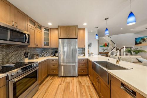 Afbeelding uit fotogalerij van Kapalua Ridge Villas 1723 · KRV 1723 Luxury Ocean View + Free Lu in Kahana