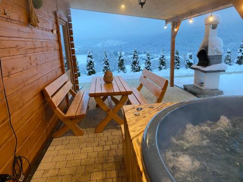 Domki- Limanowa domek 3 domek z jacuzzi i sauną