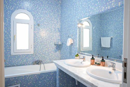 Ένα μπάνιο στο villa Agnes