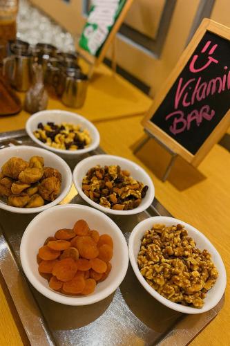 Еда / где поесть недалеко от отеля