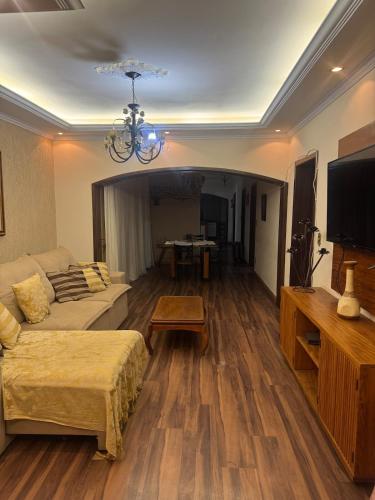 TV a/nebo společenská místnost v ubytování Apartamento São João Del Rei